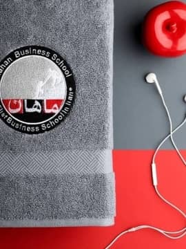 مدرسه عالی کسب و کار ماهان | تکنیک گلدوزی روی متن و بوردر حوله